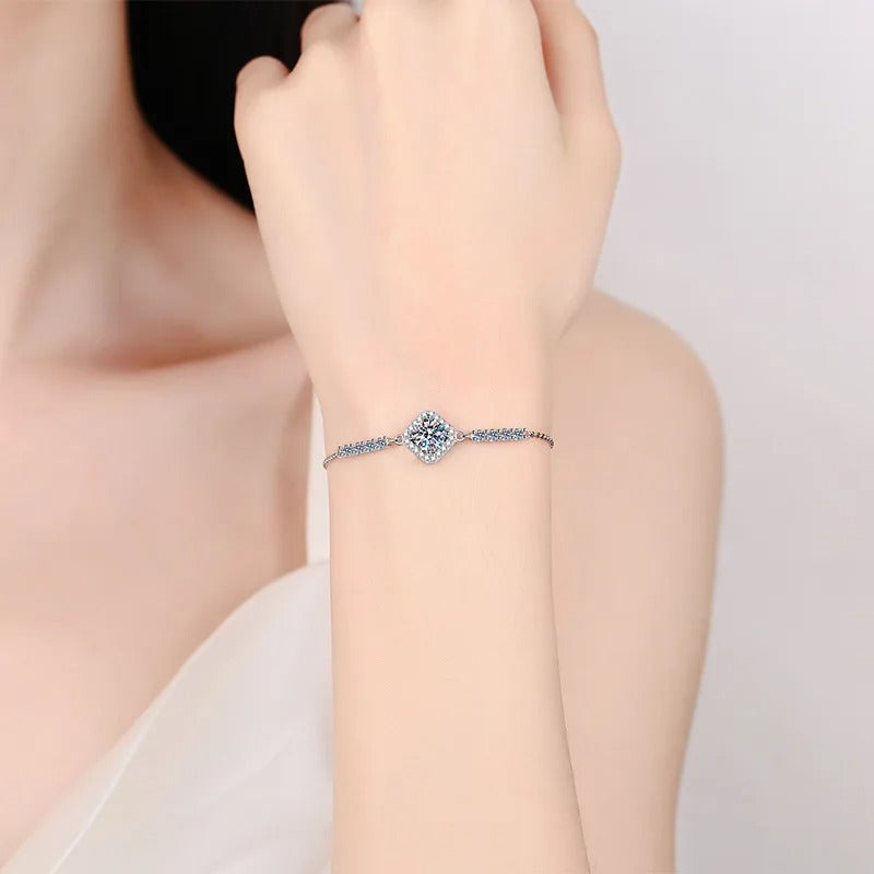 Silver Pendant Bracelet